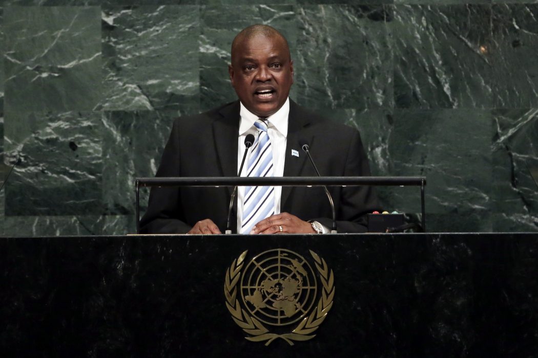 Botswanas president Mokgweetsi Masisi har sagt att medborgare i samkönade relationer  förtjänar samma rättigheter som andra.