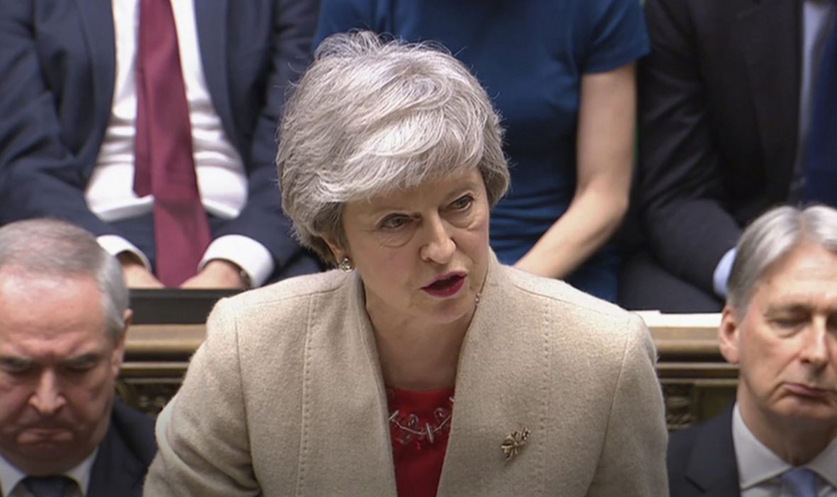 Storbritanniens premiärminister Theresa May under omröstningen i parlamentet i fredags.