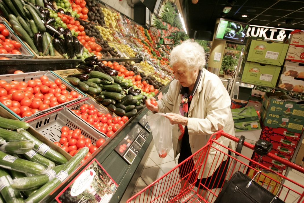 Under påsken lägger svenskarna över sju miljarder kronor på påskmat.