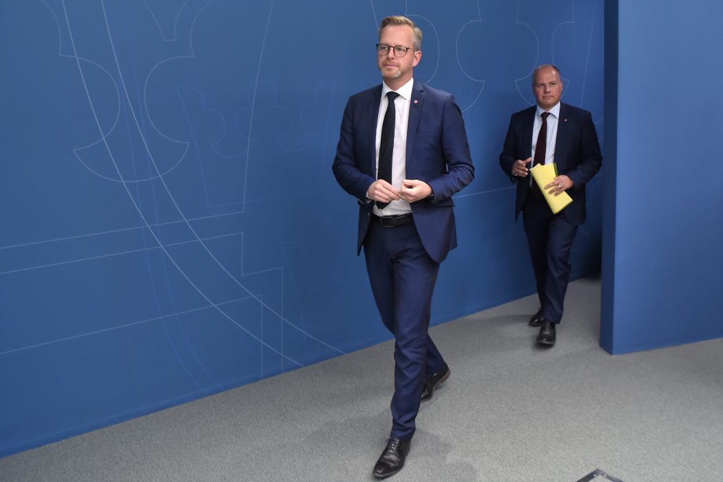 Inrikesminister Mikael Damberg (S) och justitieminister Morgan Johansson (S) håller i dag en ny runda samtal om åtgärder mot gängkriminalitet.