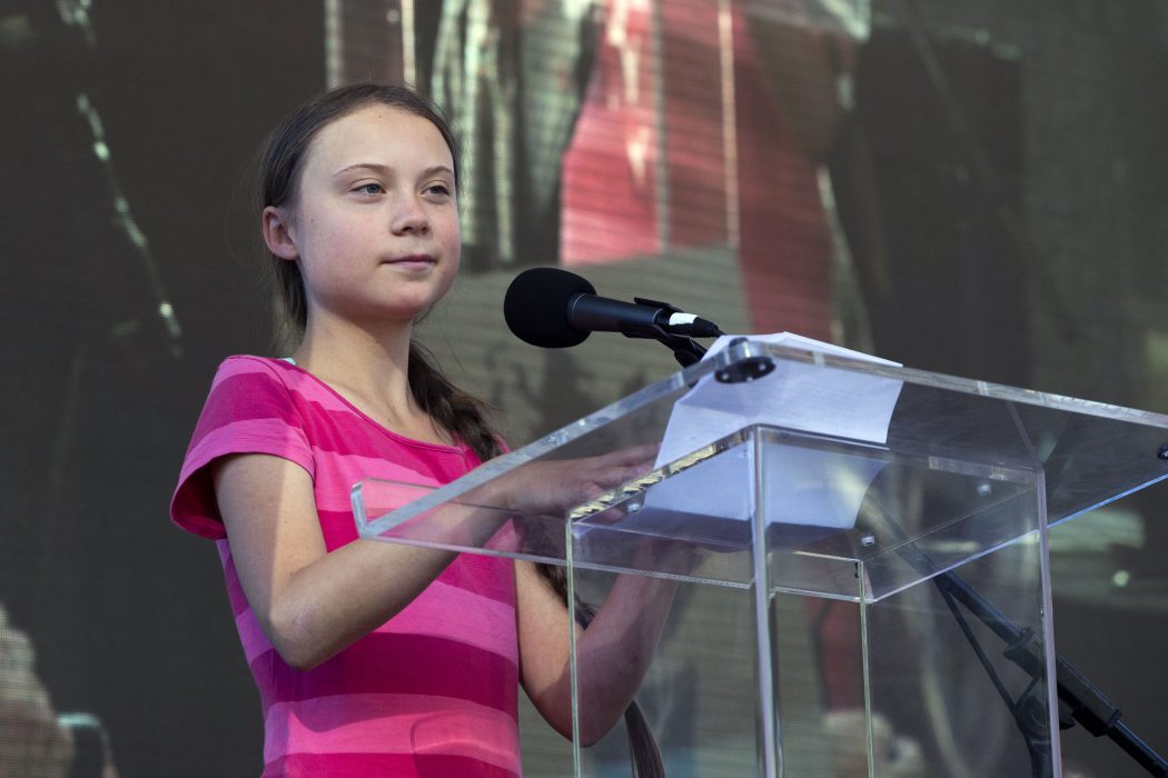 Greta Thunberg har gått om Donald Trump i antalet interaktioner på Instagram.