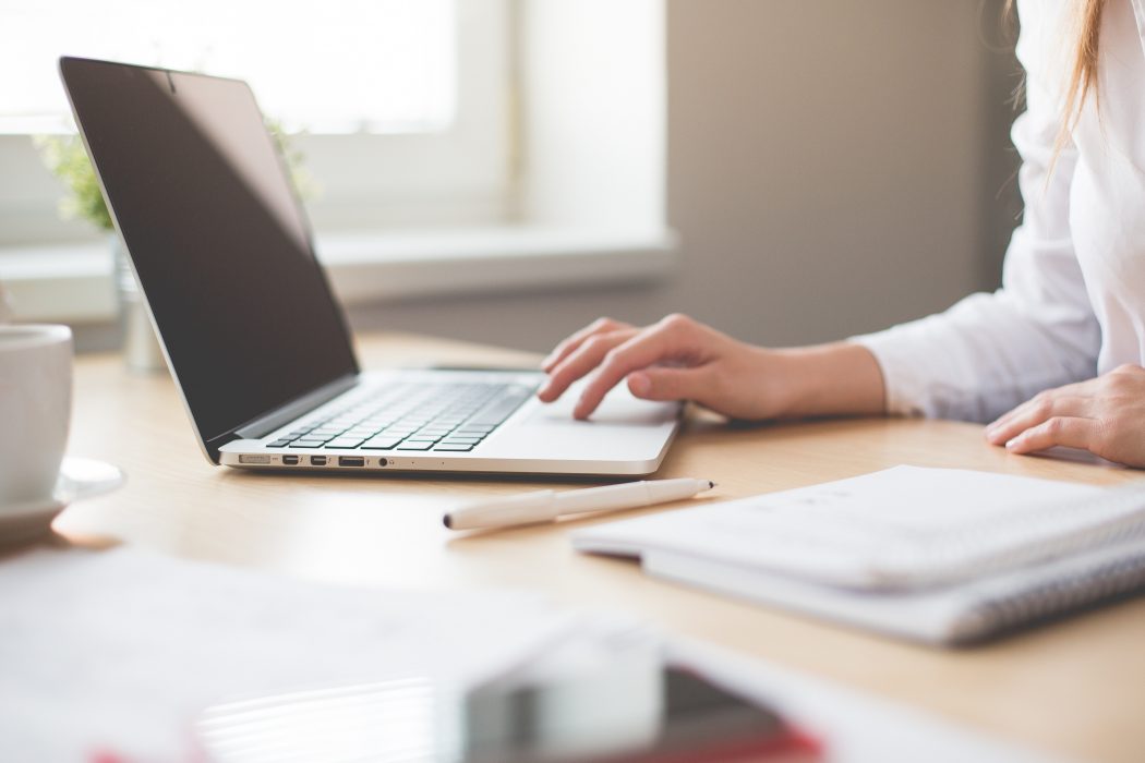 Ny forskning visar att åtta timmars arbete i veckan räcker för att vi ska få med oss alla psykologiska fördelar som arbete ger.