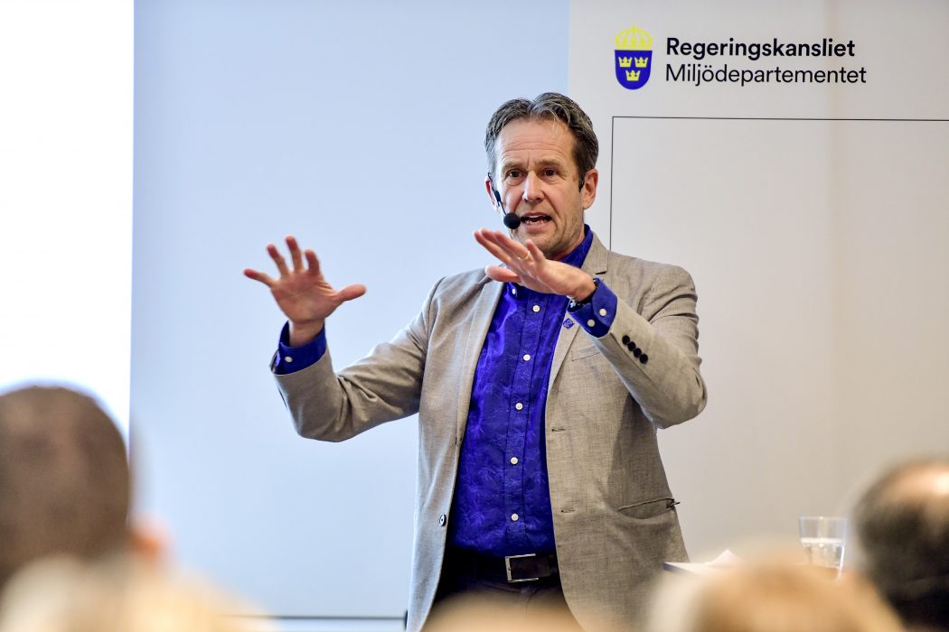 Svante Axelsson, nationell samordnare för klimatinitiativet Fossilfritt Sverige, vill att regeringen ökar tempot i omställningen.