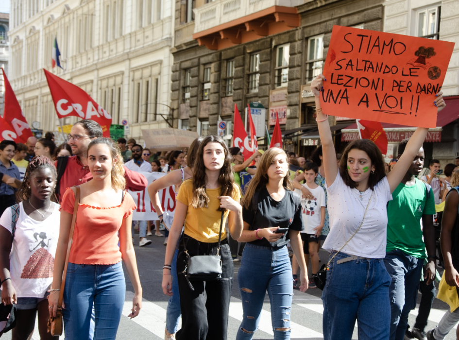 Italienska skolbarn ska få lära sig om klimatförändringarna i grundskolan.