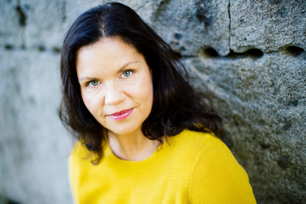 Louise Lindfors är generalsekreterare för Afrikagrupperna som tagit initiativ till kampanjen Fröaktionen.