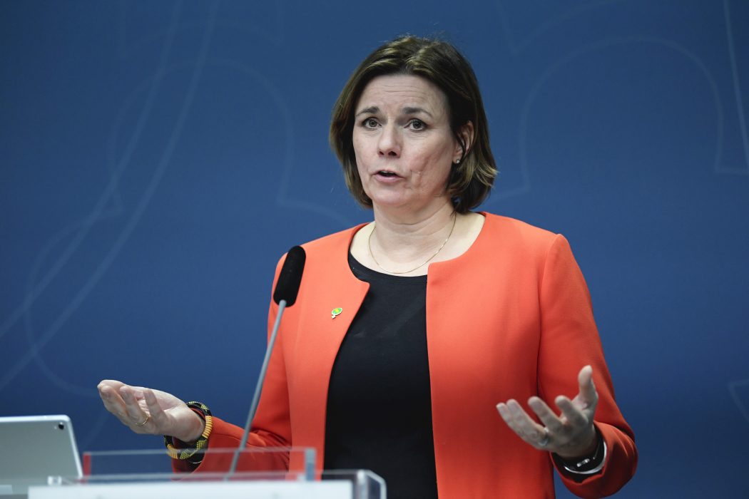 Enligt Naturvårdsverkets beräkningar kommer Sverige inte att nå klimatmålen med de åtgärder som hittills beslutats om i den klimatplan som miljöminister Isabella Lövin (MP) presenterade idag.