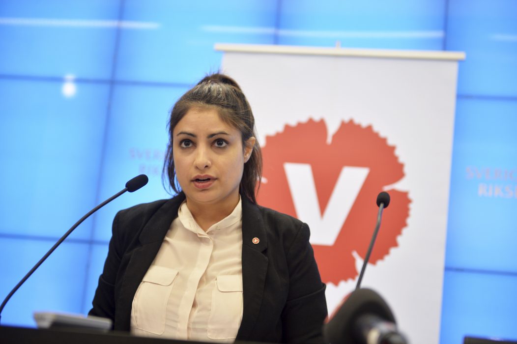 Nooshi Dadgostar vill bli ny partiledare för Vänsterpartiet.
