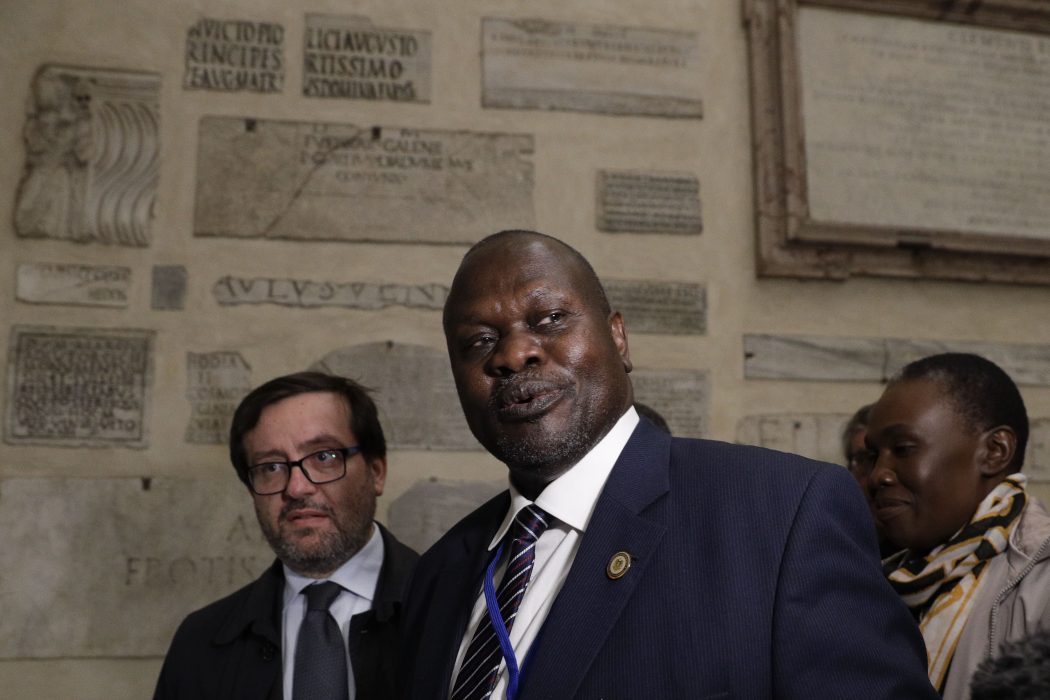 Oppositionsledaren Riek Machar avvisar förslaget från presidenten.