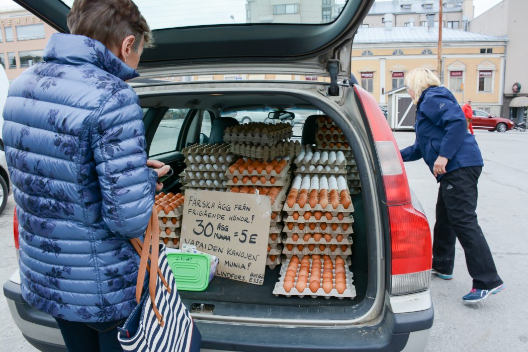 Rekorings-försäljning från en baklucka.
