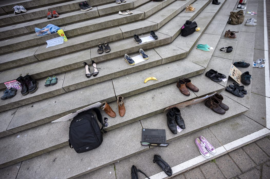 Klimatmanifestationen på trappan till Stadshuset i Malmö i slutet av april.