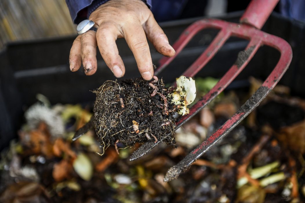 Att sätta organiskt material i kretslopp och göra det inom landet är smart både med lärdom av coronakrisens stängda gränser och av klimatskäl, menar Jan Röed, då konstgödsel till vårt jordbruk importeras i dag och ger växthusgasutsläpp vid både tillverkning och transport.