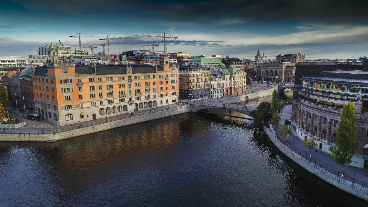Regeringen inrättar ett klimatkollegium.