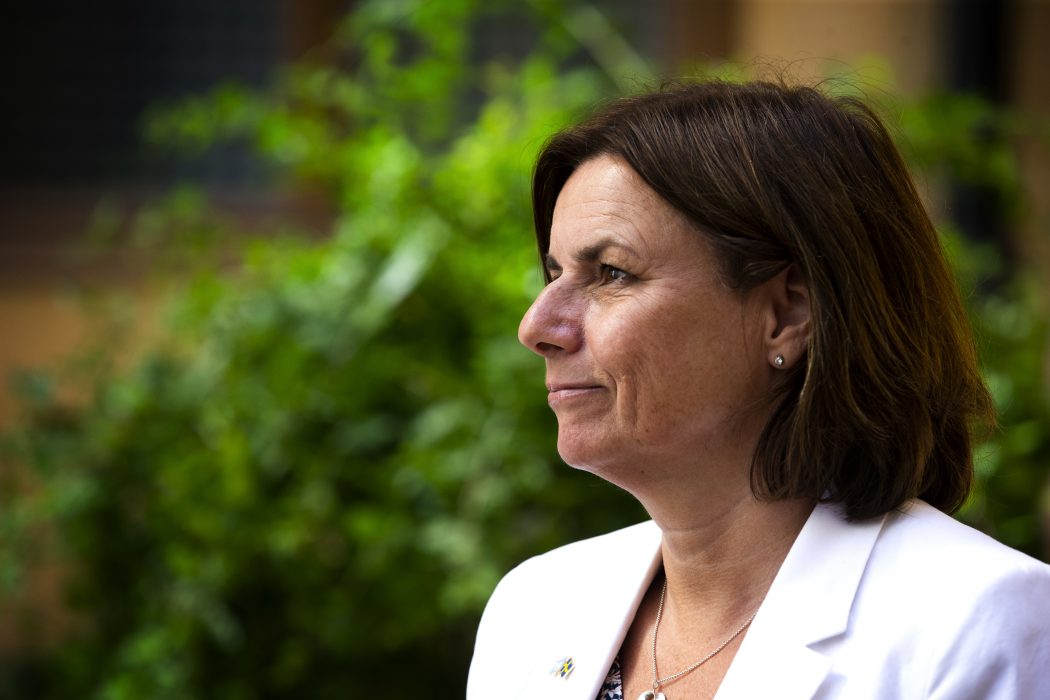 Klimat- och miljöminister Isabella Lövin (MP) är glad över att regeringen beslutat om en strategi för en cirkulär, mer hållbar ekonomi.