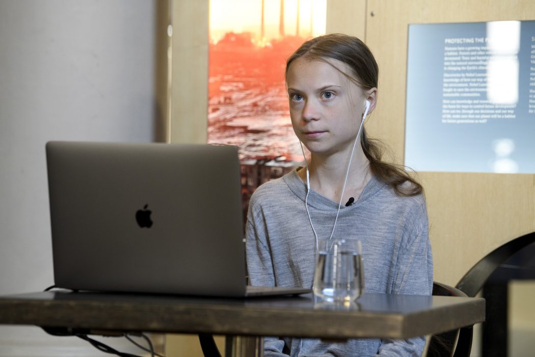 Miljöaktivisten Greta Thunberg möter EU-kommissionens ordförande Ursula von der Leyen.