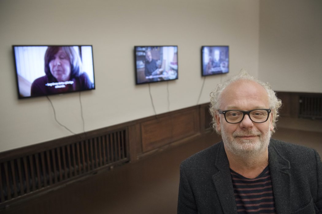 Filmaren Staffan Julén har tillsammans med Nobelpristagaren Svetlana Aleksijevitj gjort filmen "Lyubov - kärlek på ryska".