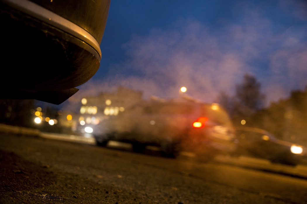 Ett sätt för kommuner att minska sina utsläpp är att planera körningen av tungtrafik och transporter bättre.