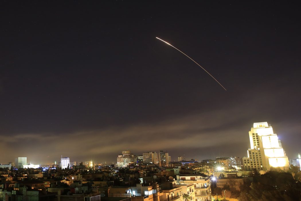 Robotregn över Syriens huvudstad.