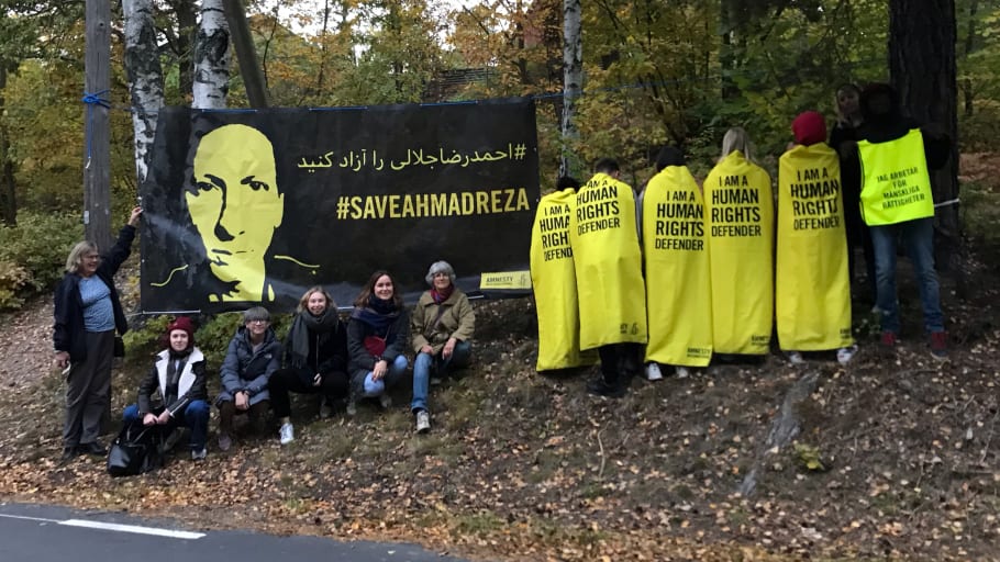 Amnesty International har inlett en blixtaktion för att sätta press på makthavare i Iran.