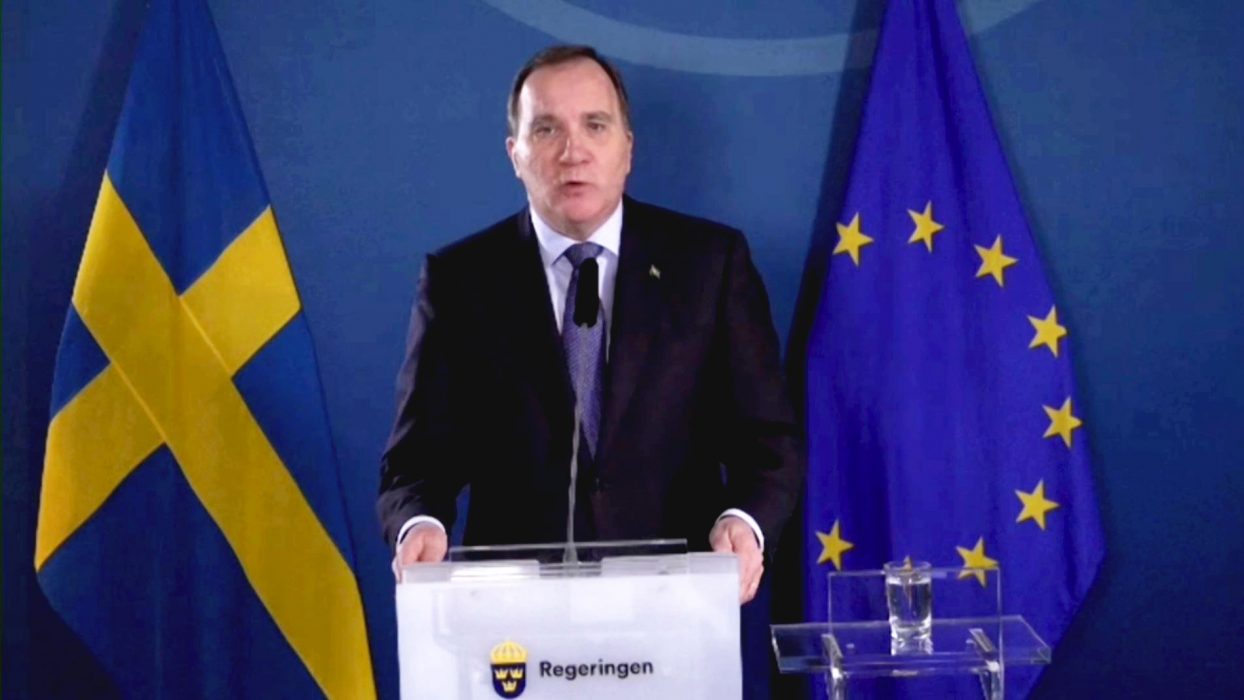 Statsminister Stefan Löfven (S) håller en digital pressträff i Rosenbad.