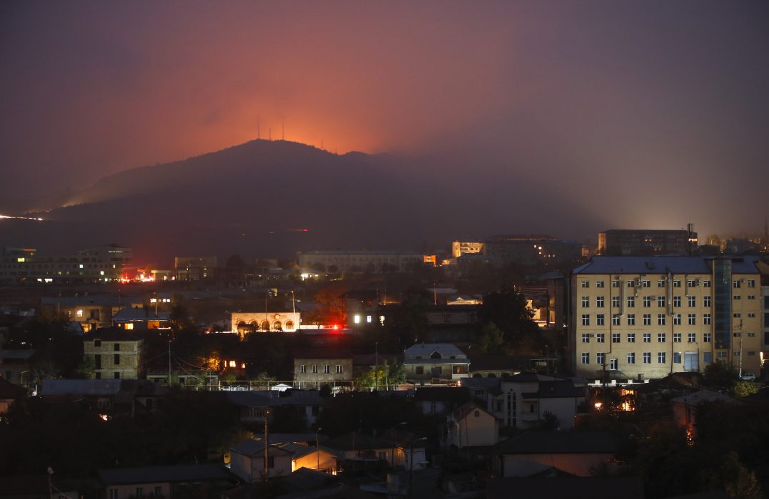 Strider nära Sjusja, i närheten av Nagorno-Karabachs huvudort Stepanakert, i november 2020.