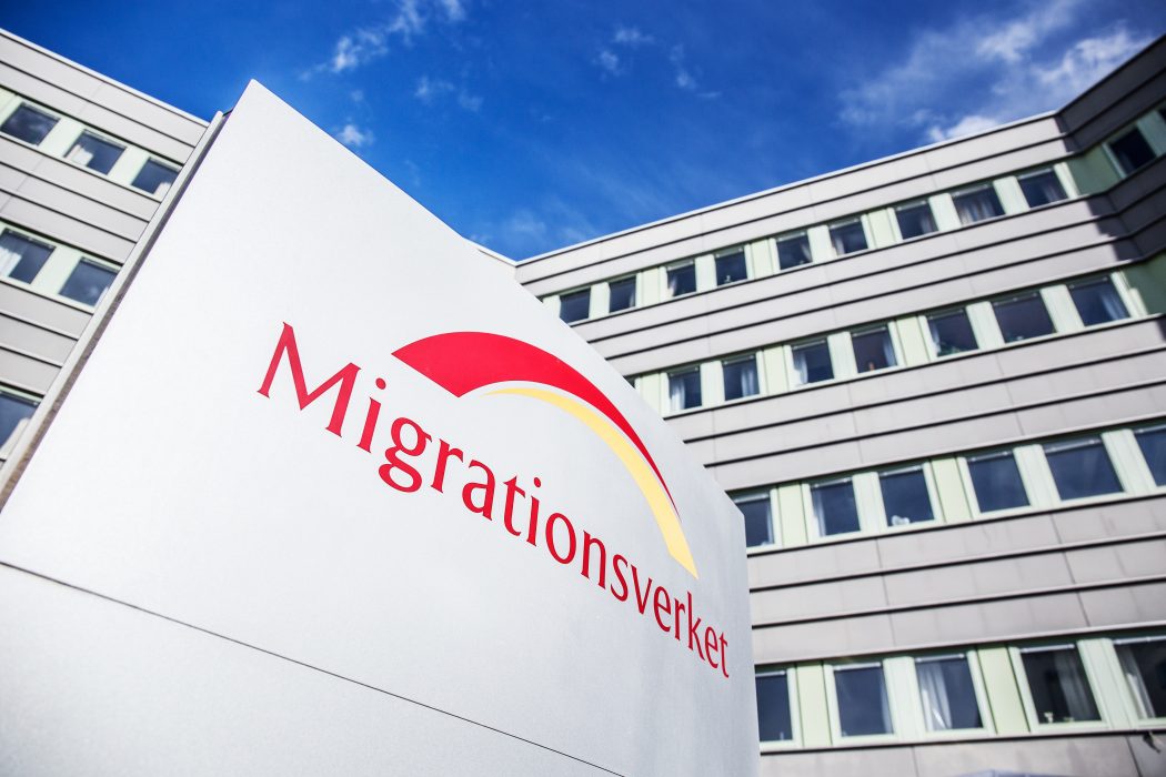 Färre fick uppehållstillstånd i Sverige förra året, jämfört med 2019.