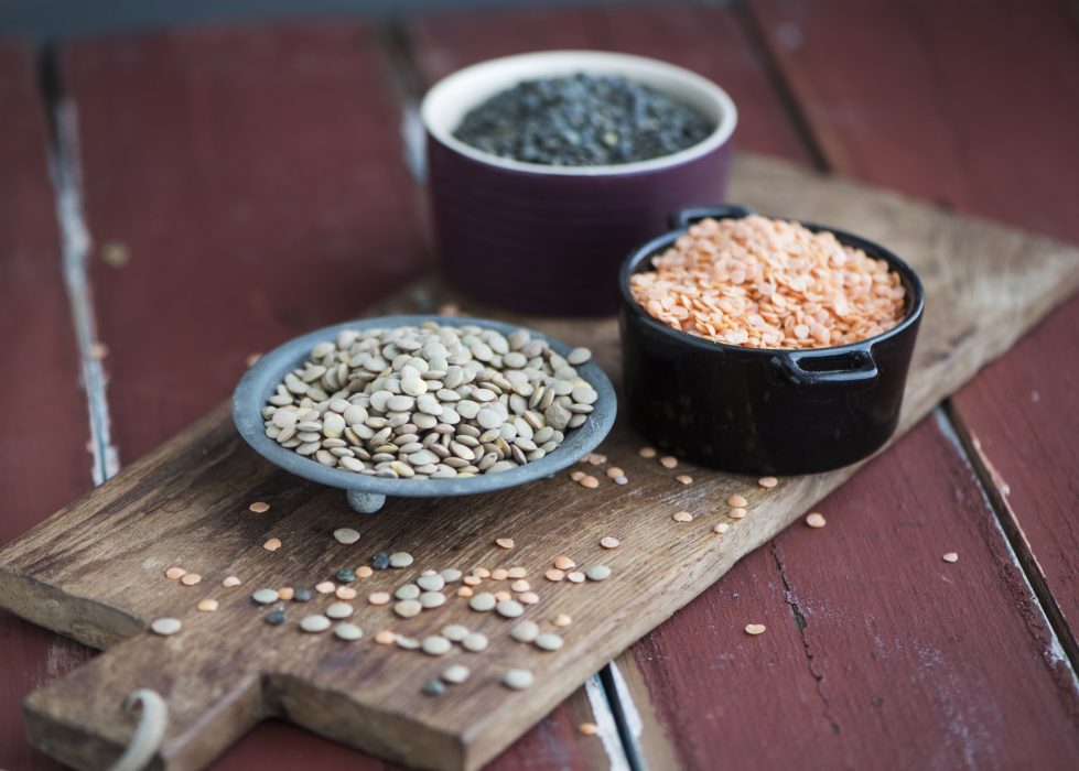 Baljväxter som ärter, bönor och linser innehåller nyttiga proteiner och bidrar med positiva ekosystemtjänster i jordbruket.