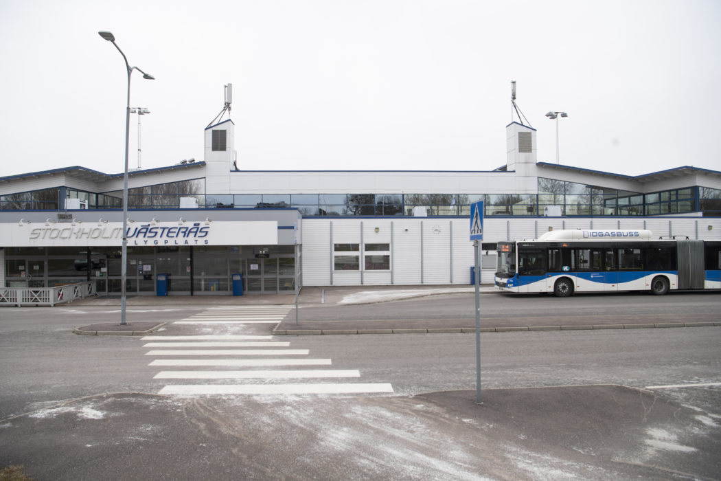 Drygt 78 procent av västeråsarna röstade nej till en avveckling av det kommunala flygplatsbolaget.