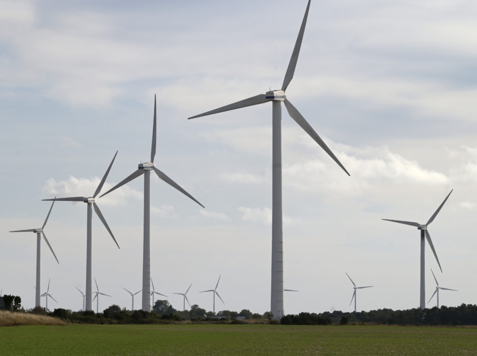 Klimatpolitiska rådet uppmanar regeringen att i högre utsträckning skapa återhämtningsåtgärder efter pandemin som går i linje med klimatmålen, exempelvis satsningar på hållbara energislag.