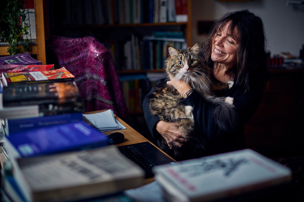 Sofia Näsström har skrivit många vetenskapliga artiklar om demokrati, i sin nya bok vänder hon sig till en bredare publik.