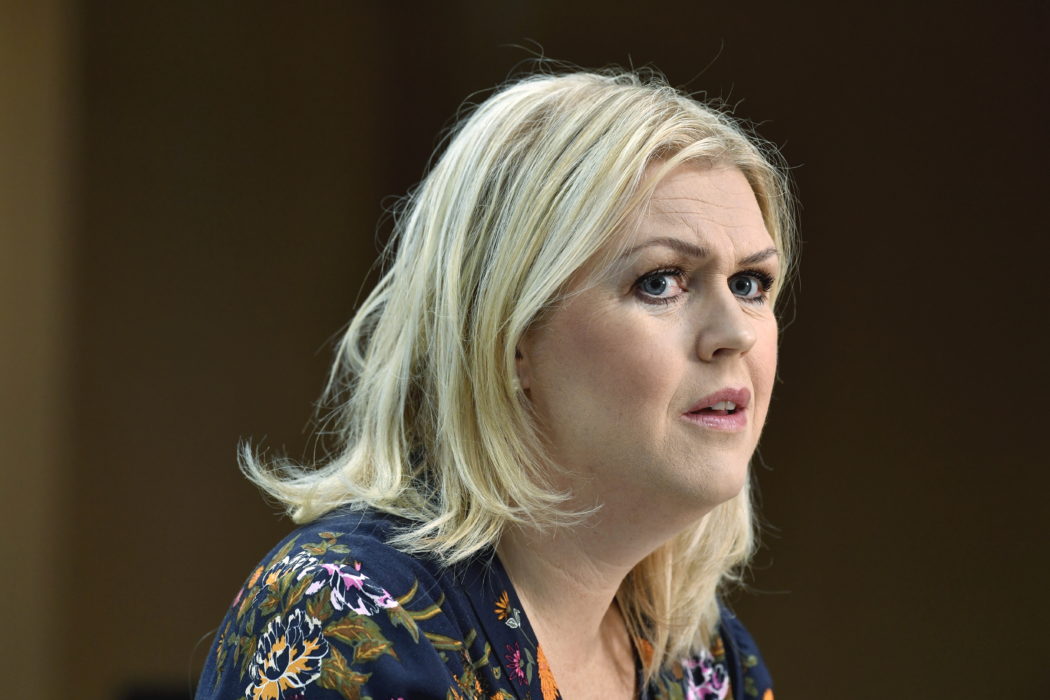 Socialminister Lena Hallengren (S) frågas ut i KU på fredagen.