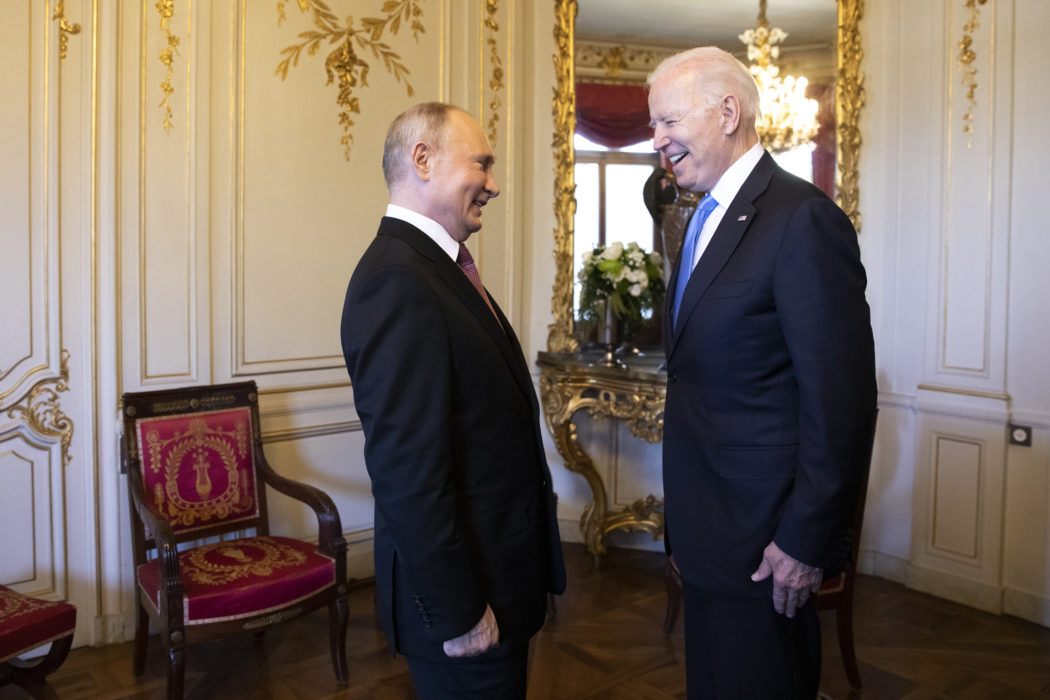 Vladimir Putin och Joe Biden möts i schweiziska Genève i juni.