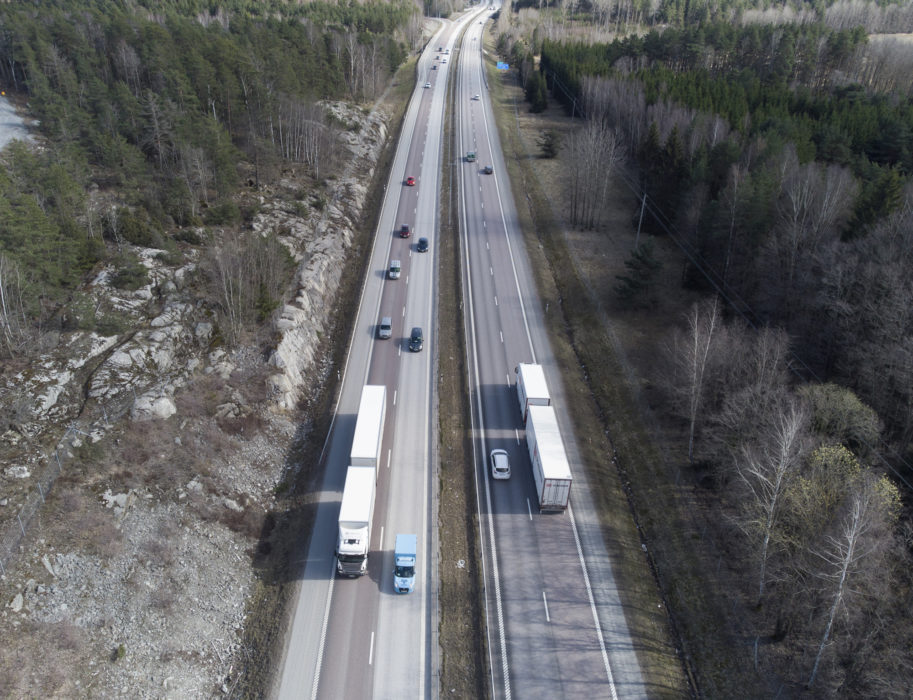 Bilkörandet  minskade i genomsnitt med 45 mil per person i Sverige mellan 2019 och 2020.