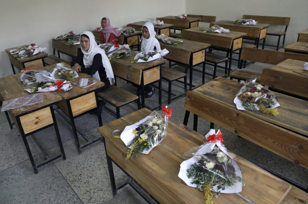 Skolflickor i Kabul.