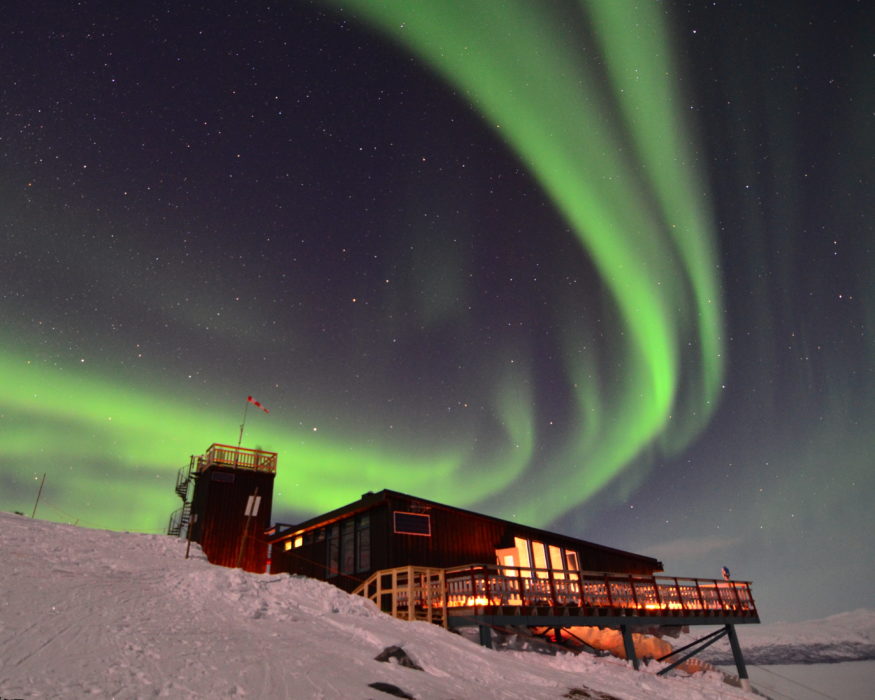 Norrsken kan ses i Abisko, men också längre söderut i landet, om än inte lika ofta.