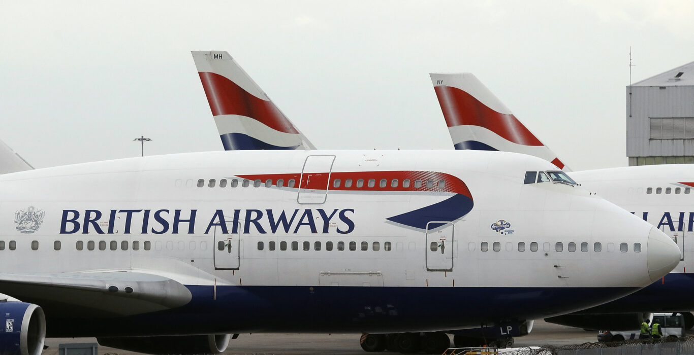 Brittiska flygplan förbjuds av Ryssland att gå in i ryskt luftrum.