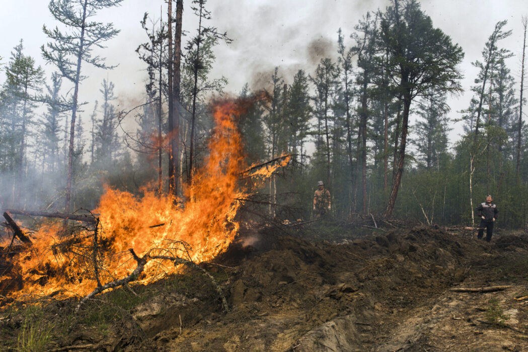 Bränder i skog och mark har orsakat stora problem i Rysslands största delrepublik Jakutien de senaste åren, vilket bland annat beror på klimatförändringarna.