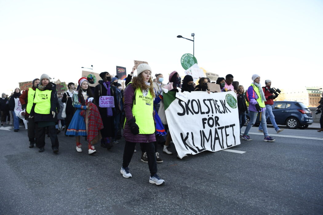 Många unga kan känna sig ensamma i sina känslor kopplade till klimatkrisen.