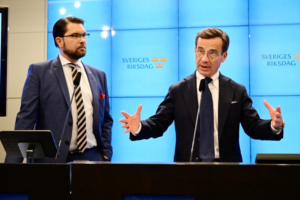 Moderaternas partiledare Ulf Kristersson (M) och Sverigedemokraternas partiledare Jimmie Åkesson (SD) vid en gemensam pressträff om regeringsbildningen.
