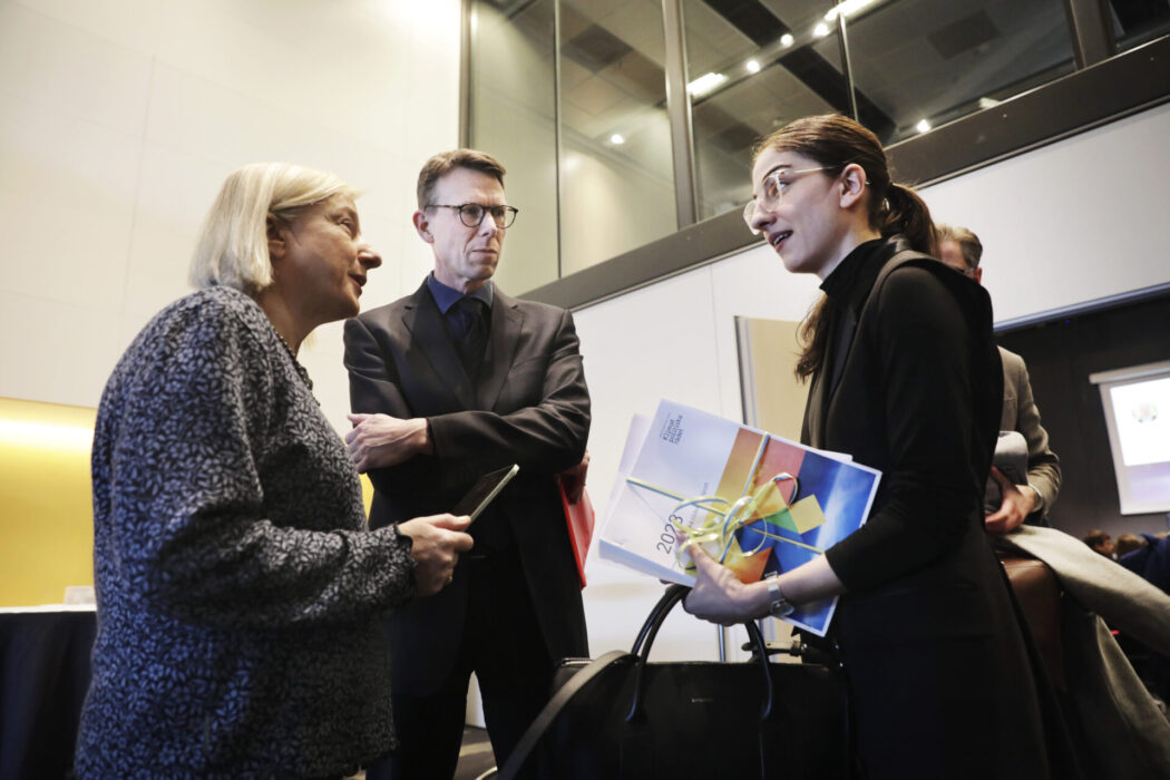 Regeringens miljöpolitik har fått kritik av bland annat Miljöpolitiska rådet.