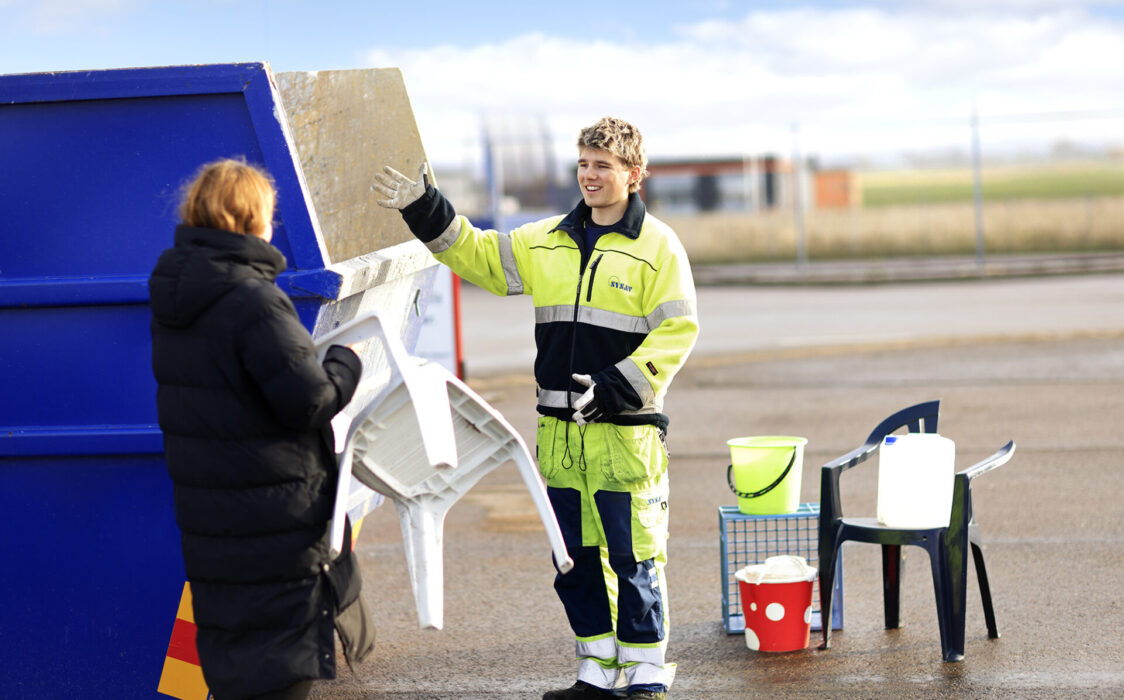 Vid återvinningscentraler i Skåne har  plast som sorteras rätt ökat flerbubbelt genom bättre information.