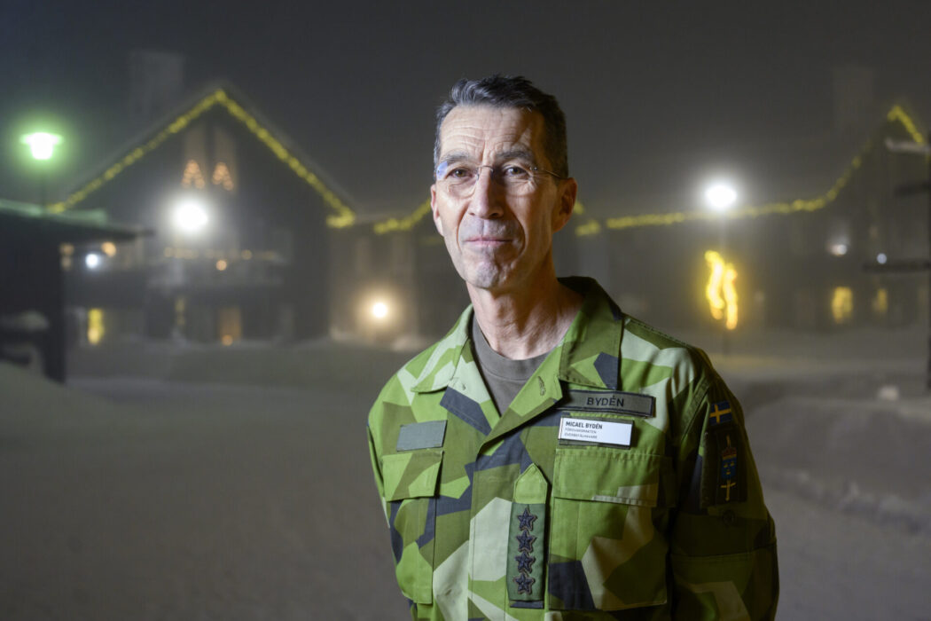 Överbefälhavare Micael Bydén, man, är en av dem som exponerats mycket i medierna den senaste tiden.