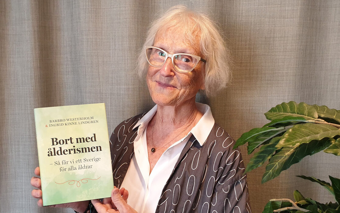 Ingrid Kinne Lindgren (född 1945) har tillsammans med Barbro Westerholm (1933–2023) skrivit boken Bort med ålderismen, för att blottlägga en ofta osynlig form av diskriminering.
