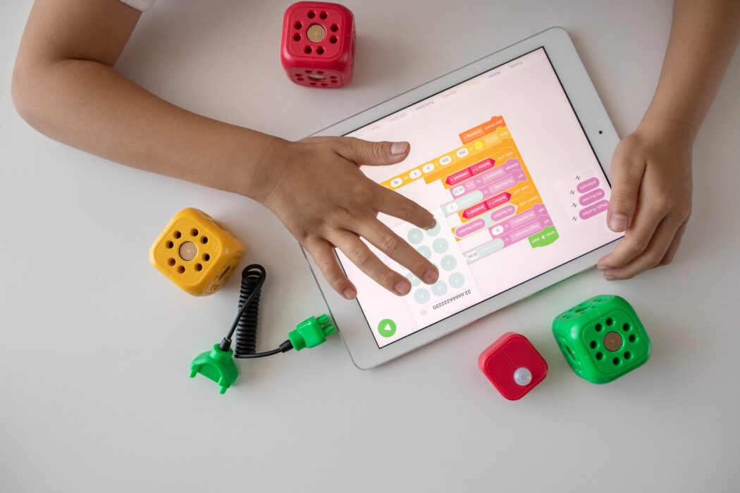 I dag är det inte vetenskapligt underbyggt att elevers kunskapsutveckling påverkas av ökad användning av digital teknik i förskolan, enligt Institutet för arbetsmarknads- och utbildningspolitisk utvärdering.