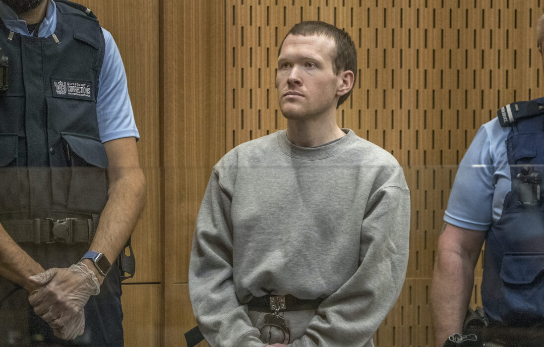 Terroristen Brenton Tarrant, som mördade 51 människor 2019 i två moskéer i Christchurch på Nya Zeeland kallar sig själv ekofascist.