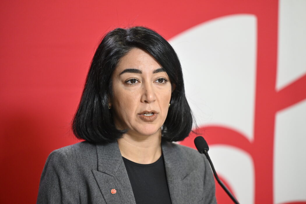 Socialdemokraternas kulturpolitiska talesperson Lawen Redar är djupt självkritisk till partiets integrationspolitik.