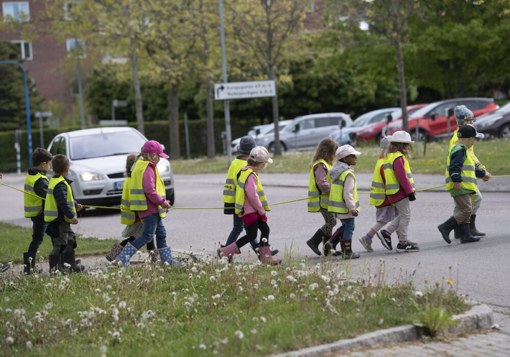 Barn är extra känsliga för luftföroreningar.